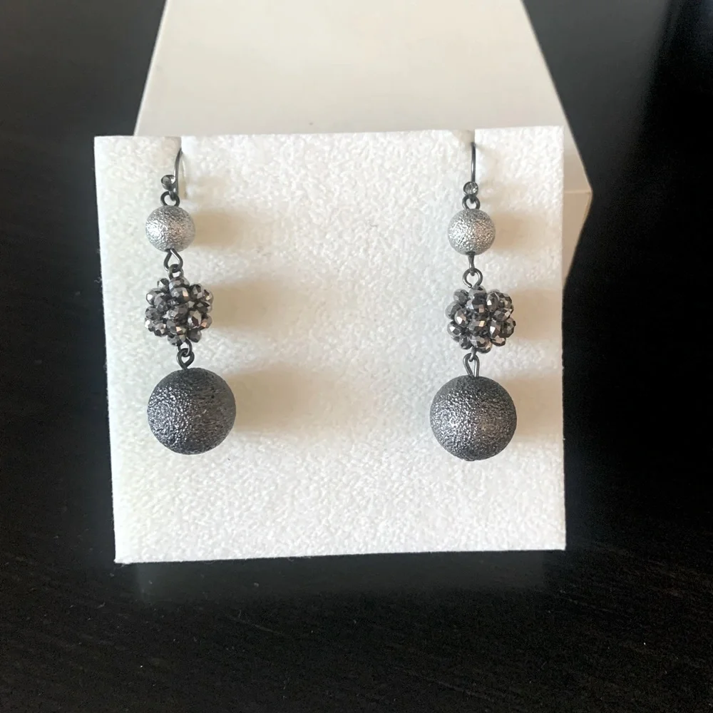 Kenneth Cole Drop Earrings - Picture 1 of 2